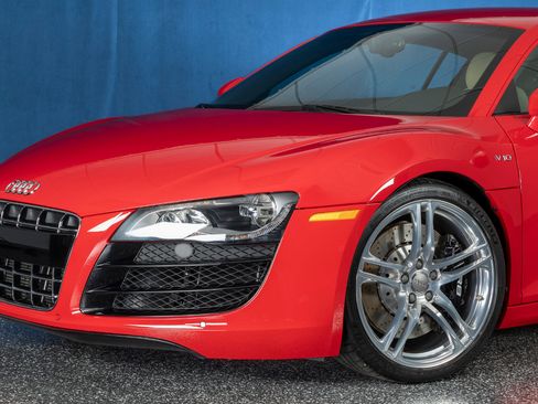 Used 2010 Audi R8 V10 image 23