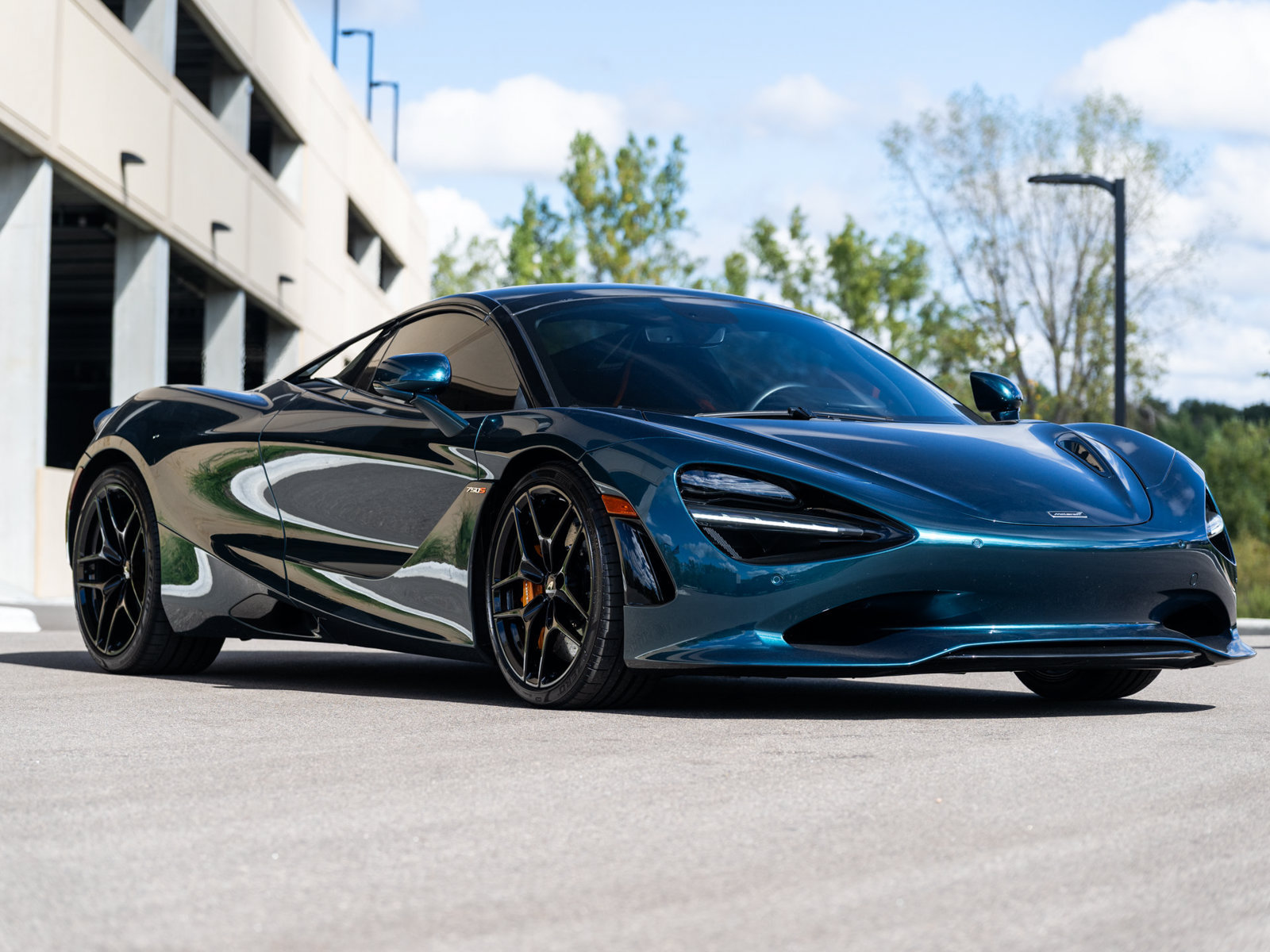 Used 2024 McLaren 750S Spider RWD image 9