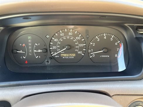 Used 2000 Toyota Camry LE FWD image 40