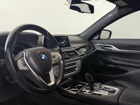 Used 2018 BMW 740i 740i image 4