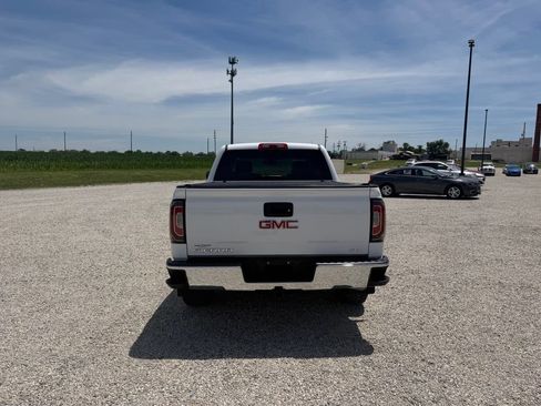 Used 2018 GMC Sierra 1500 SLT w/ SLT Premium Package AWD/4WD image 4