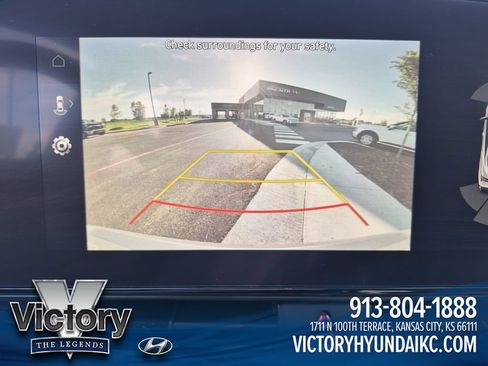 Used 2024 Hyundai Elantra Limited FWD image 21