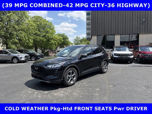 Used 2025 Ford Escape ST-Line w/ Equipment Group 301A FWD image 2