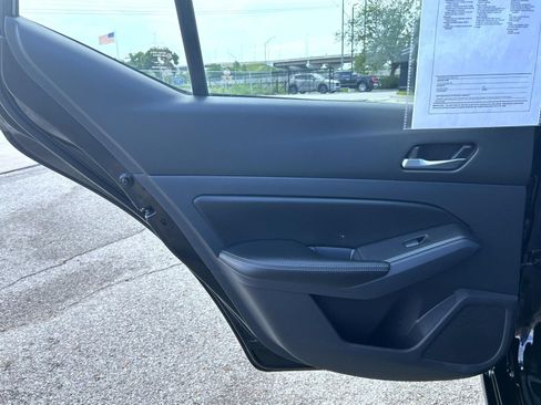 Used 2022 Nissan Altima 2.5 SV FWD image 17