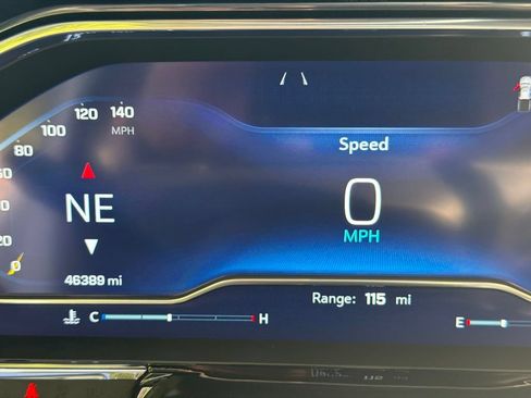 Certified 2024 Chevrolet Silverado 1500 LT AWD/4WD image 28