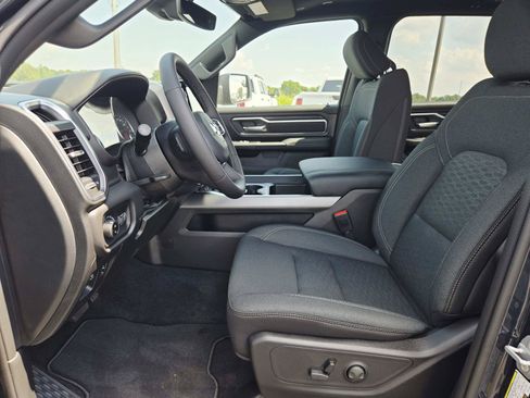New 2026 RAM 1500 Big Horn AWD/4WD image 13