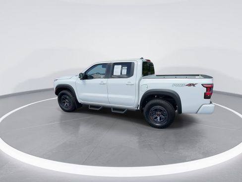Used 2025 Nissan Frontier PRO-4X AWD/4WD image 6