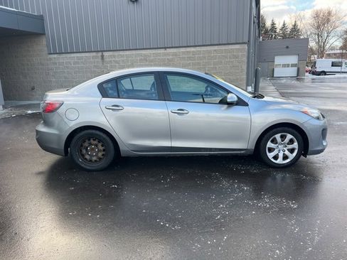 Used 2012 MAZDA MAZDA3 i Sport image 4