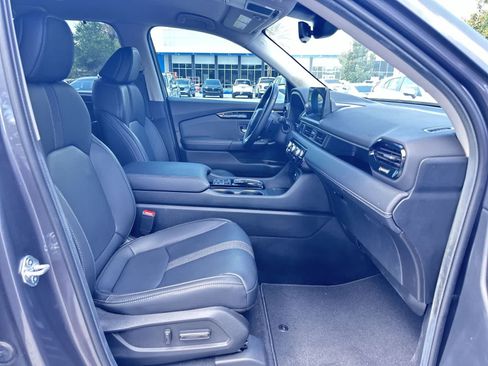 Used 2025 Honda Pilot EX-L image 17