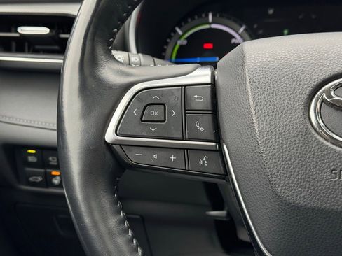 Certified 2021 Toyota Highlander Platinum image 43