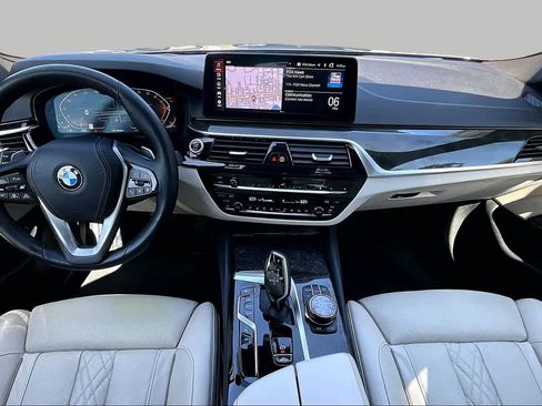 Used 2021 BMW 540i w/ Executive Package RWD image 16