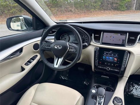 Used 2021 INFINITI QX50 Essential image 14