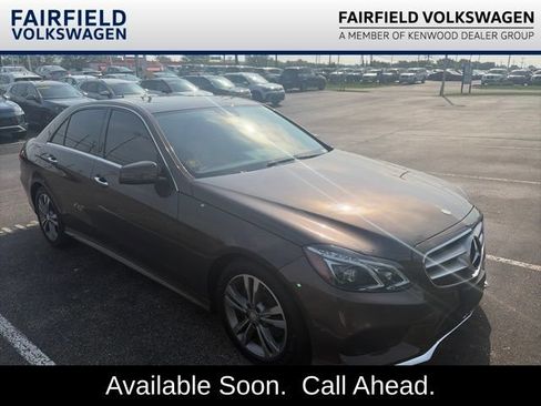 Used 2014 Mercedes-Benz E 250 BlueTEC 4MATIC Sedan image 1