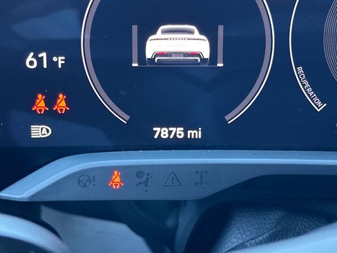 Used 2022 Porsche Taycan Turbo S image 33