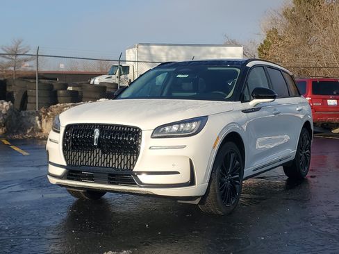 New 2026 Lincoln Corsair Premiere image 2