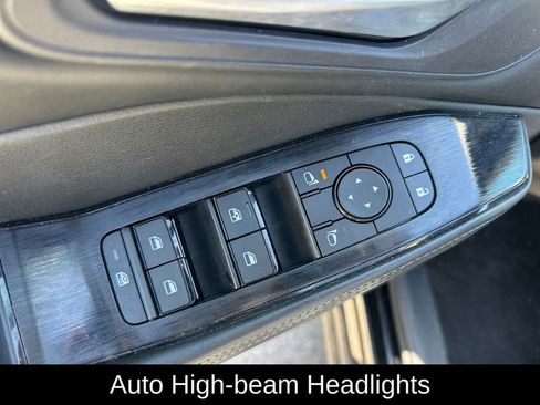 Used 2024 Nissan Rogue SV AWD/4WD image 13