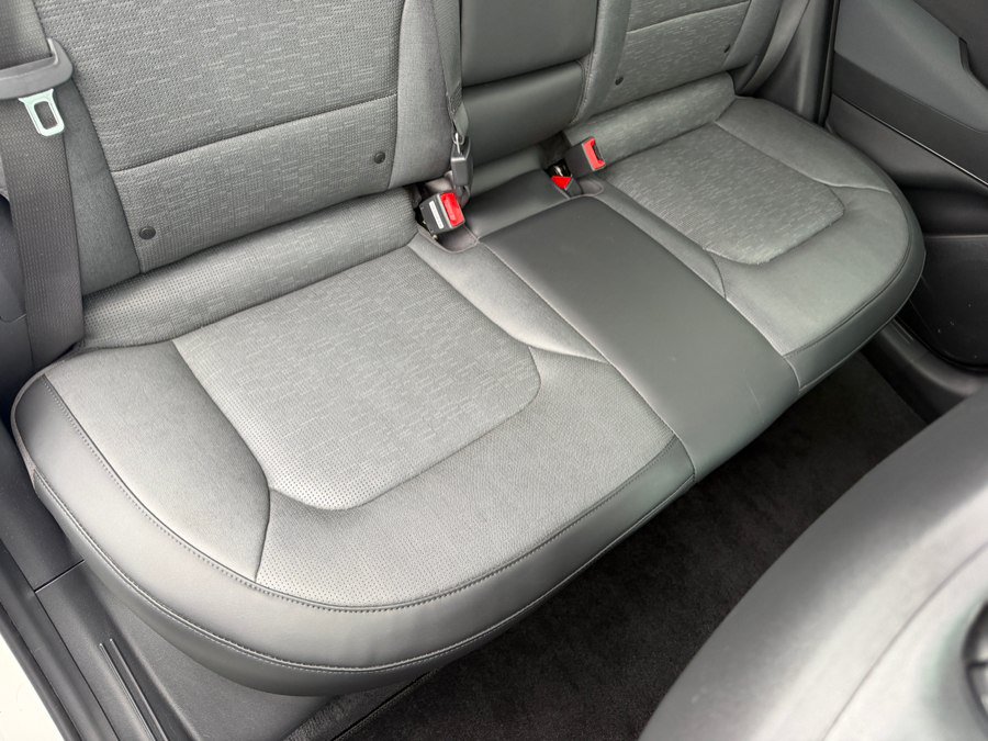 Used 2023 Kia Niro Wave w/ Wave Preserve Package FWD image 41