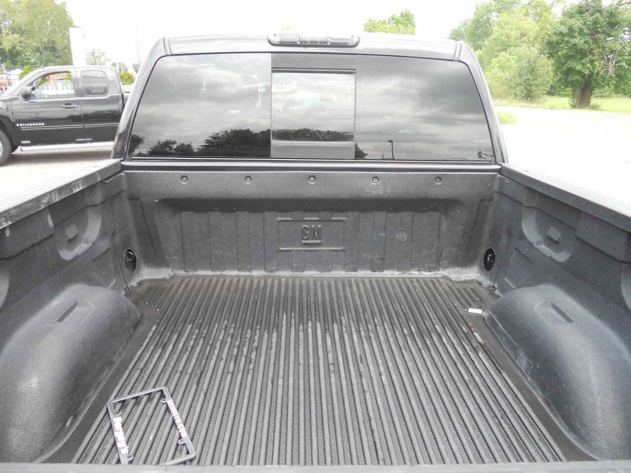 Used 2010 GMC Sierra 1500 SLE w/ (PDW) Pro Sport Package AWD/4WD image 10