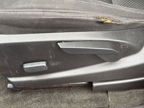 Used 2016 Chevrolet Colorado LT w/ LT Convenience Package image 11