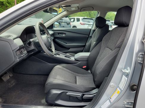 Used 2025 Honda Accord LX image 14
