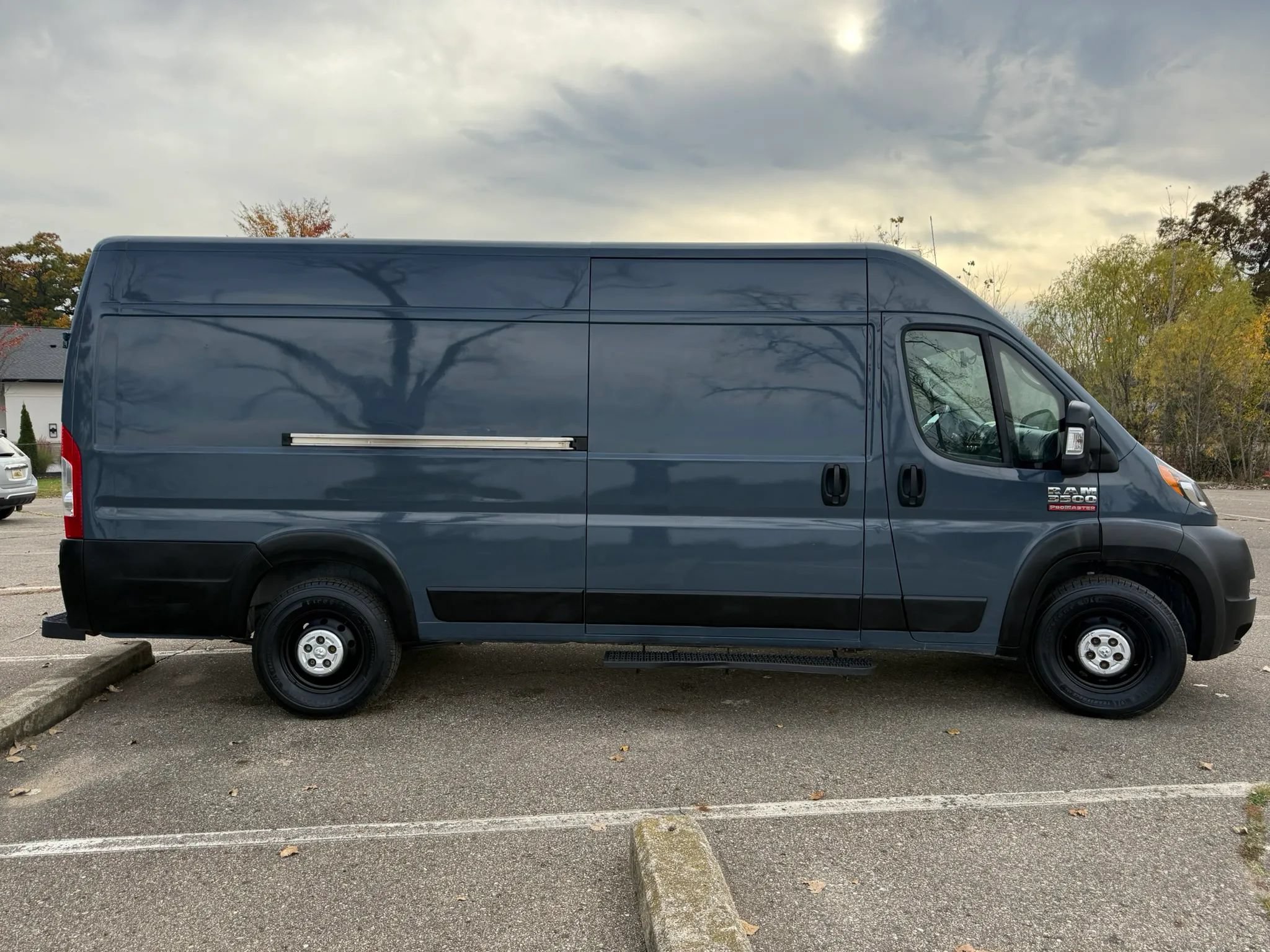 Used 2020 RAM ProMaster 3500 FWD image 4