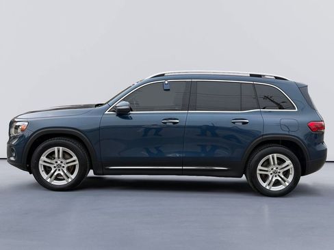 Used 2021 Mercedes-Benz GLB 250 4MATIC image 3