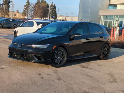 Used 2025 Volkswagen Golf R Black Edition image 1