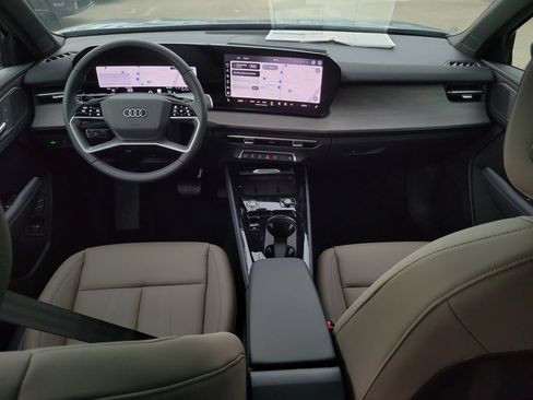 New 2026 Audi Q3 quattro 2.0T AWD/4WD image 23