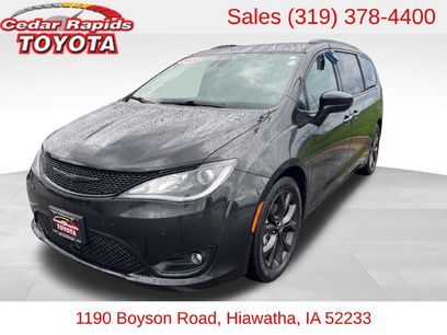 Used 2020 Chrysler Pacifica Touring-L w/ Advanced Safetytec Group