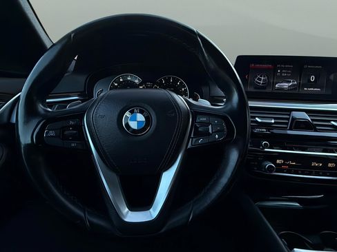 Used 2018 BMW 530i image 15