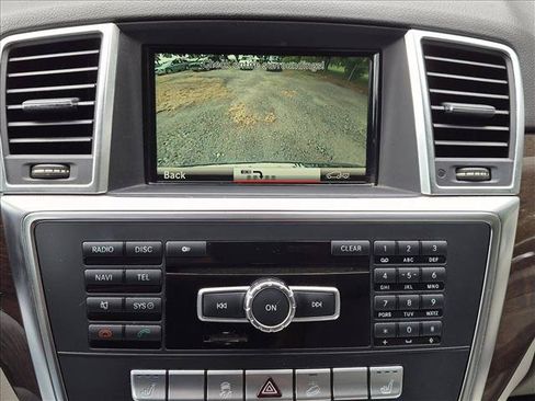 Used 2014 Mercedes-Benz ML 350 BlueTEC 4MATIC image 12