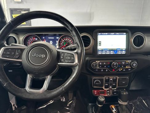 Used 2020 Jeep Gladiator Rubicon AWD/4WD image 9