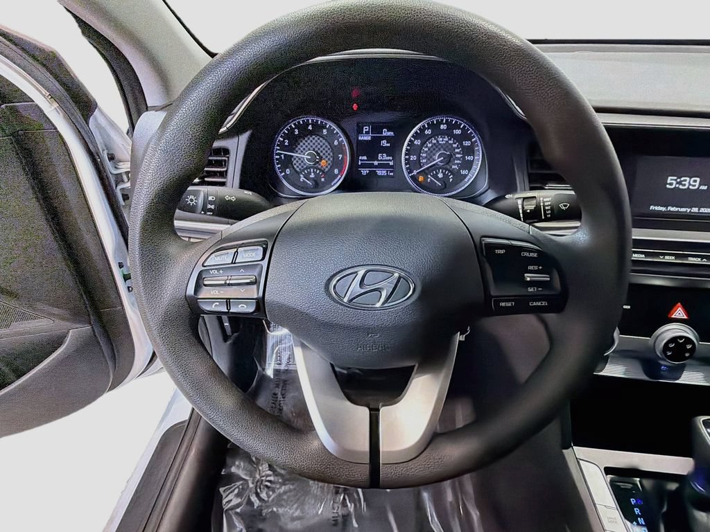 Used 2019 Hyundai Elantra SE w/ Cargo Package FWD image 13