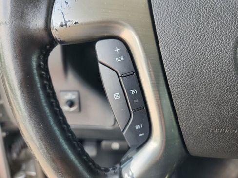 Used 2018 Chevrolet Express 2500 w/ Driver Convenience Package RWD image 28