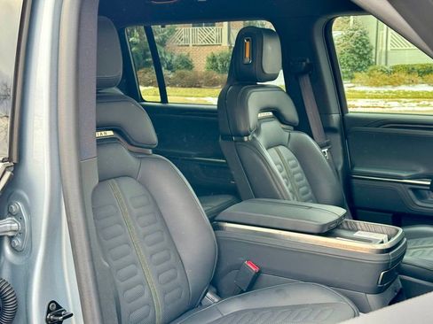 Used 2026 Rivian R1S Adventure image 18