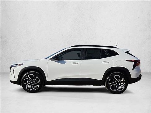 New 2026 Chevrolet Trax RS w/ Sunroof Package image 5