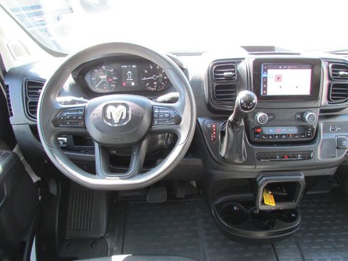 Used 2024 RAM ProMaster 2500 w/ Convenience Group image 16