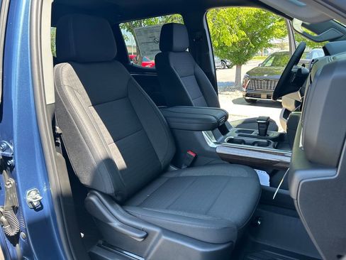 New 2026 GMC Sierra 1500 Elevation w/ LPO, Elevation Black Package AWD/4WD image 41