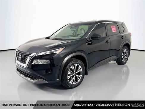 Certified 2023 Nissan Rogue SV FWD image 1
