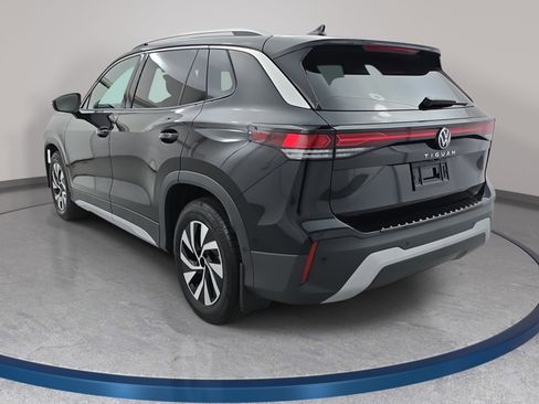 New 2026 Volkswagen Tiguan S FWD image 7