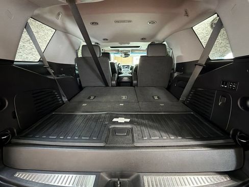 Used 2018 Chevrolet Tahoe LT w/ Luxury Package AWD/4WD image 13