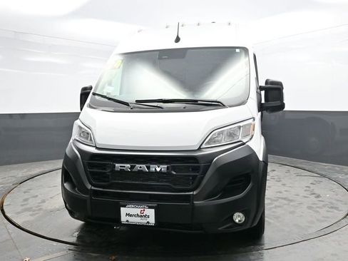 Used 2024 RAM ProMaster 2500 w/ Convenience Group FWD image 2