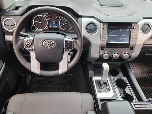 Used 2014 Toyota Tundra SR5 image 11