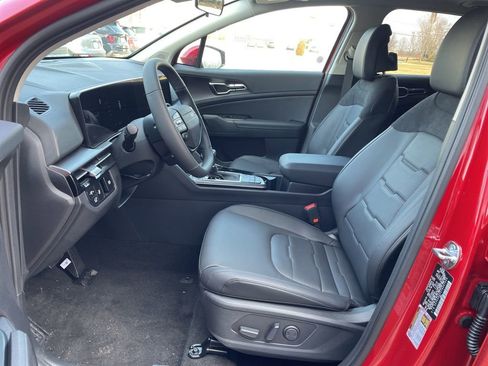 New 2026 Kia Sportage SX FWD image 8