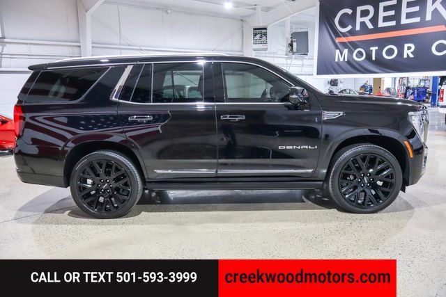 Used 2025 GMC Yukon Denali Ultimate AWD/4WD image 7