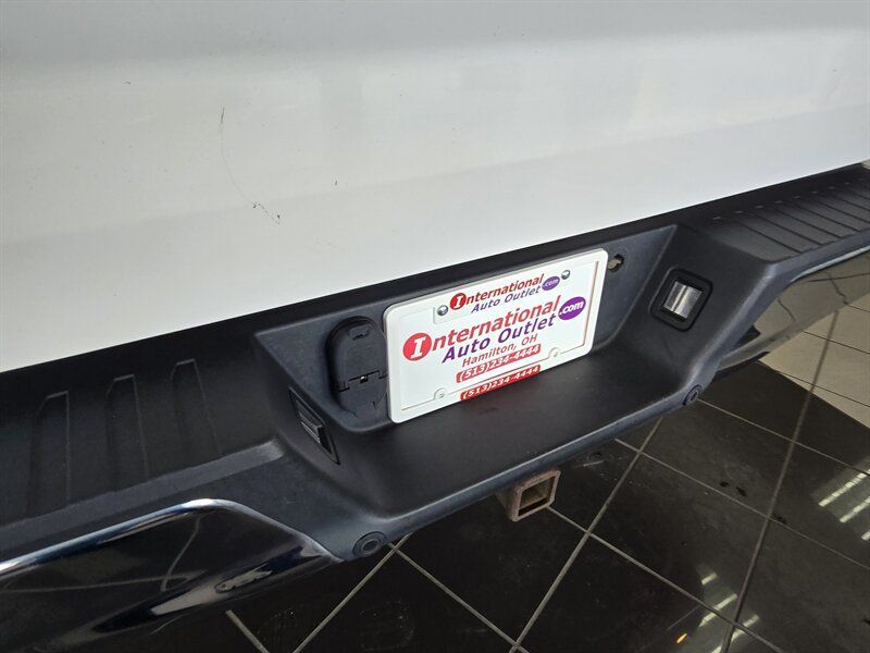 Used 2016 Ford F150 XLT w/ Equipment Group 302A Luxury AWD/4WD image 36