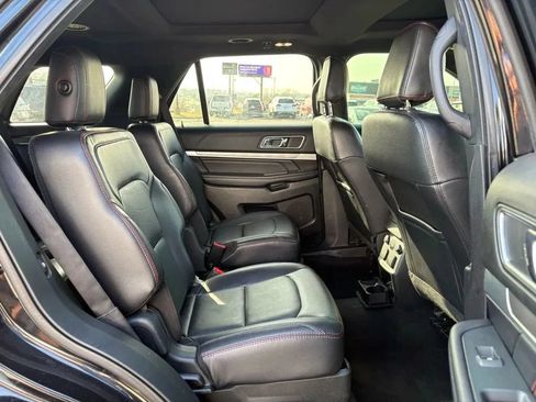Used 2019 Ford Explorer Sport w/ Equipment Group 401A AWD/4WD image 23