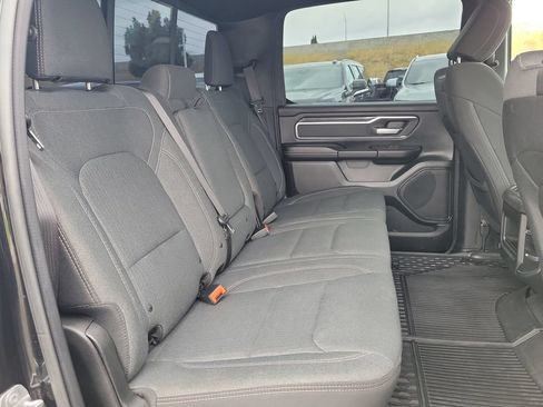 Used 2019 RAM 1500 Big Horn AWD/4WD image 19
