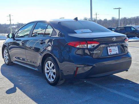 Certified 2025 Toyota Corolla LE image 4