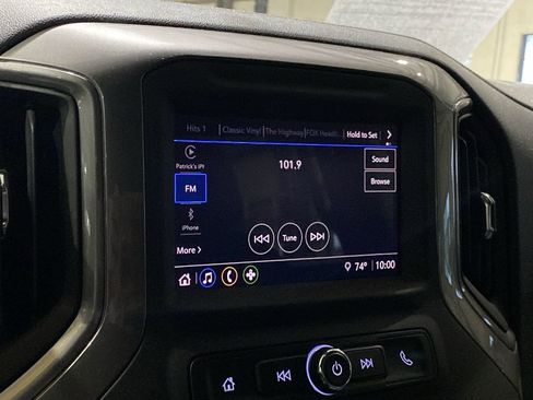 Used 2025 Chevrolet Silverado 1500 Custom image 7